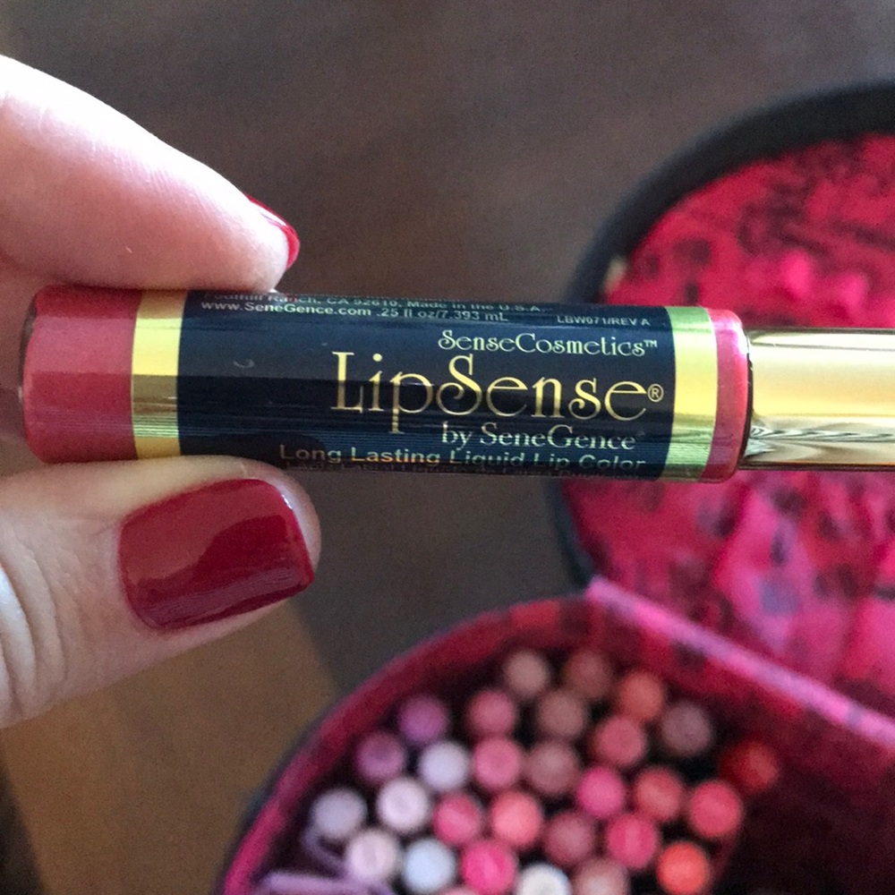 Lipsense long lasting lip color - Picture 2 of 5